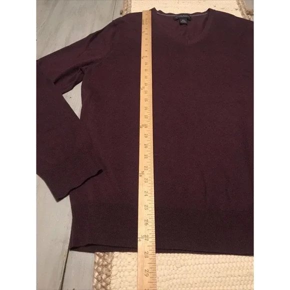 Banana Republic Luxury Burgundy Vneck Silk Cashmere Blend Pullover Sweater Sz L - Picture 5 of 8